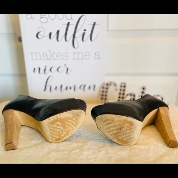 Steve Madden Platform Open Toe Heel - Size 10